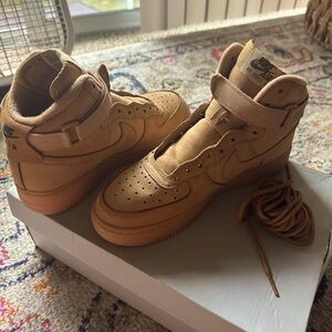 Air Force 1 High LV8 (Wheat)